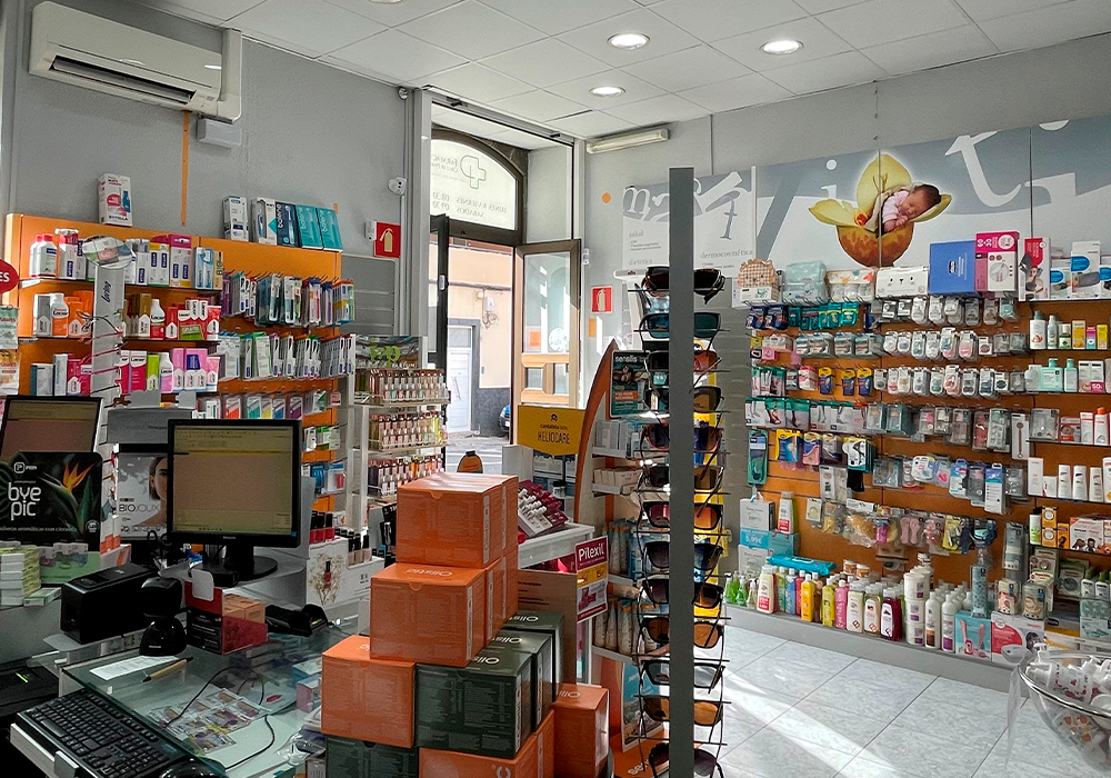 imagen farmacia cruz de pineda 1