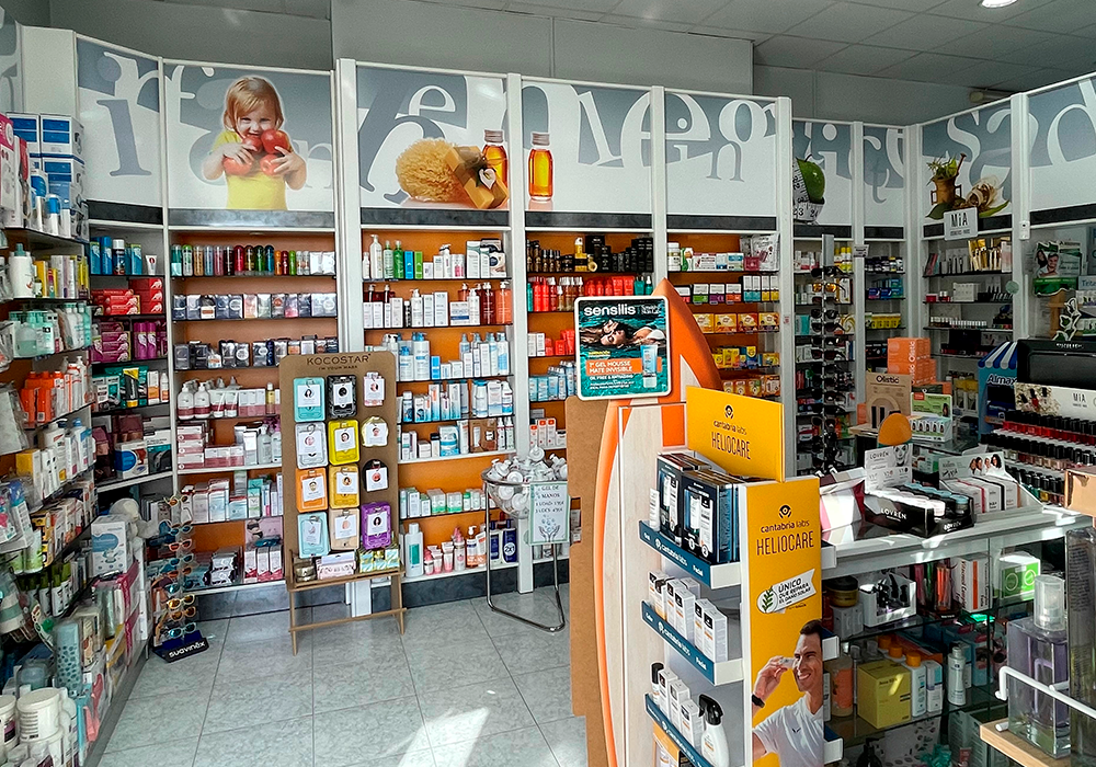 imagen farmacia cruz de pineda 2