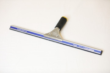 A complete 18" Sorbo squeegee assembly with a fixed aluminum handle.