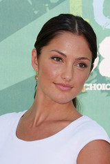 Minka Kelly looks pretty in pink at City of Style book launch