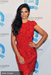 Camila Alves shows off engagement ring at New York Fashion Week