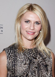 Claire Danes looks stunning at An Evening with Homeland event