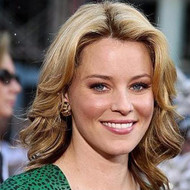 Elizabeth Banks rocks cut out dress