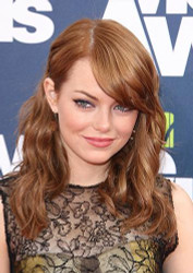 Emma Stone looks fantastic at WonderCon - with lighter hair
