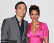 Halle Berry engaged to Olivier Martinez