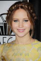 Jennifer Lawrence stuns yet again at red carpet event