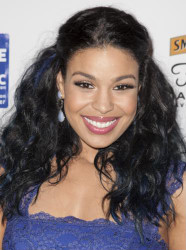 Jordin Sparks looks lovely ringing in 2013