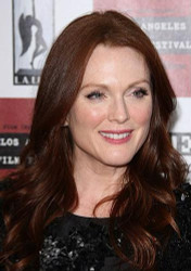 Julianne Moore lights up red carpet in green gown