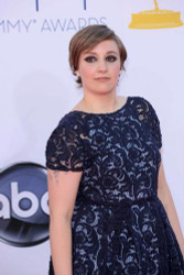 Lena Dunham dazzles red carpet