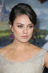 Mila Kunis channels Old Hollywood glam at recent premiere