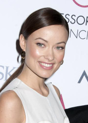 Olivia Wilde wows in white dress at recent event