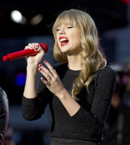 Taylor Swift gushes about success of new album
