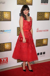 Zooey Deschanel looks radiant in red at Critics' Choice Awards