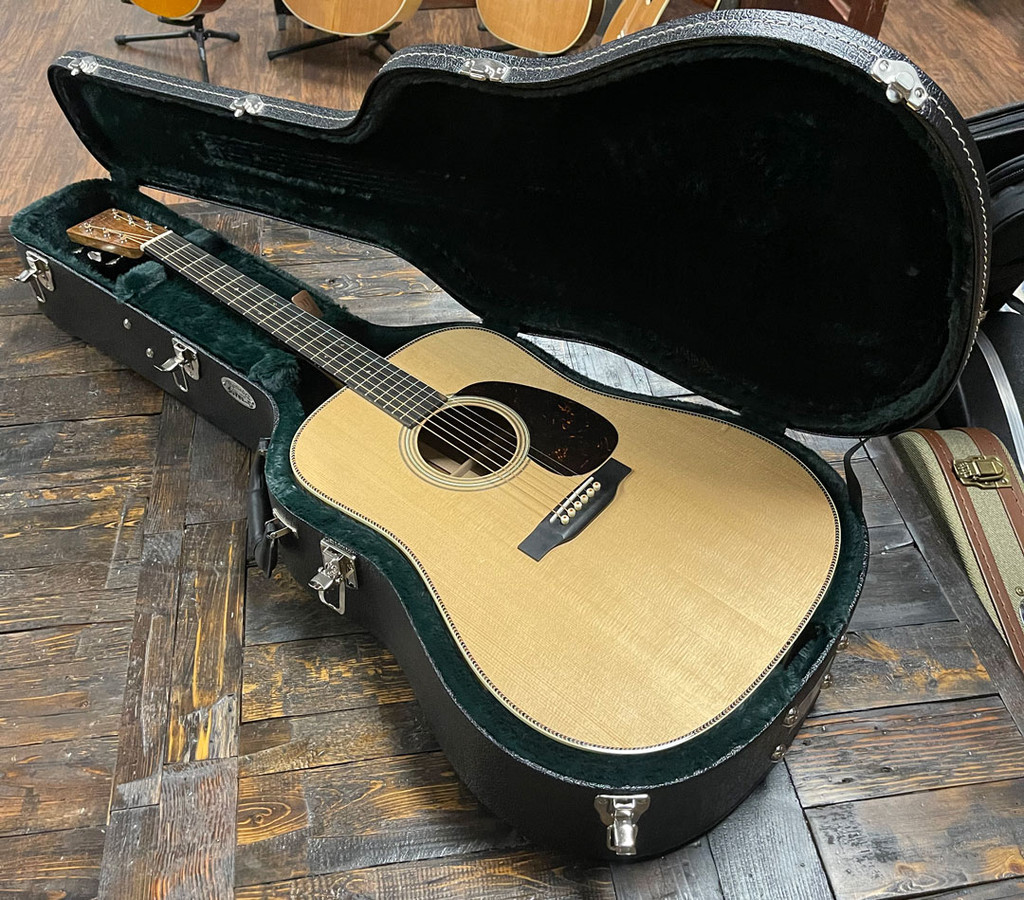 Martin Custom Shop Super D Acoustic Guitar with Case