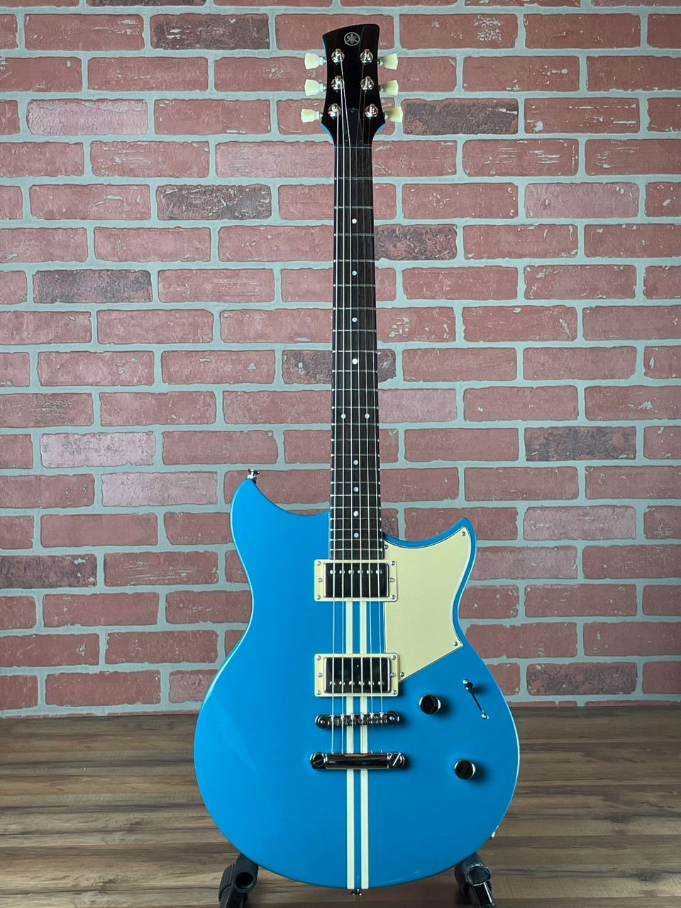 Yamaha Revstar Element RSE20-Swift Blue Electric Guitar at No