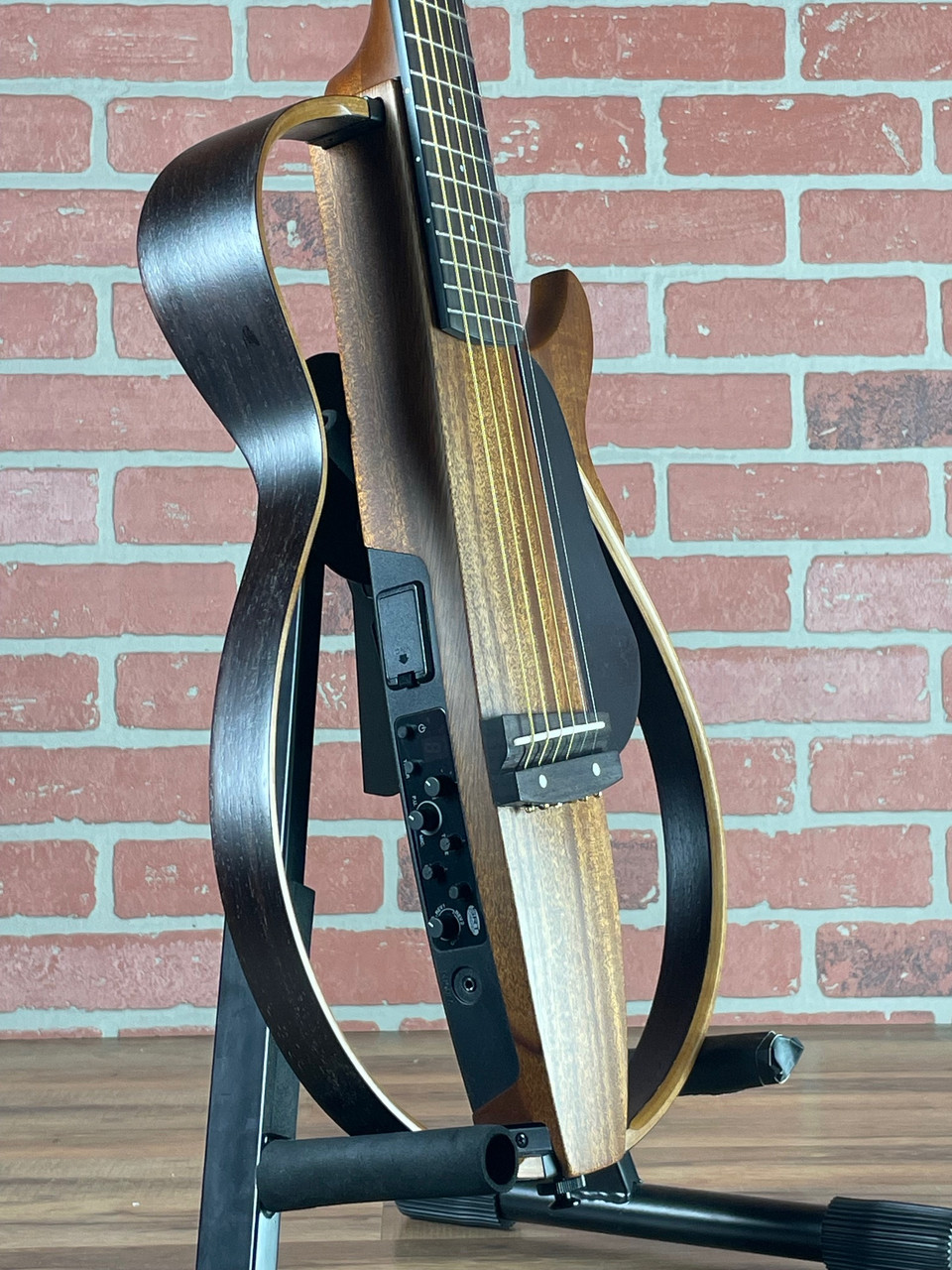 Yamaha SLG200S Silent Guitar - Natural at No Limit Guitar Co.
