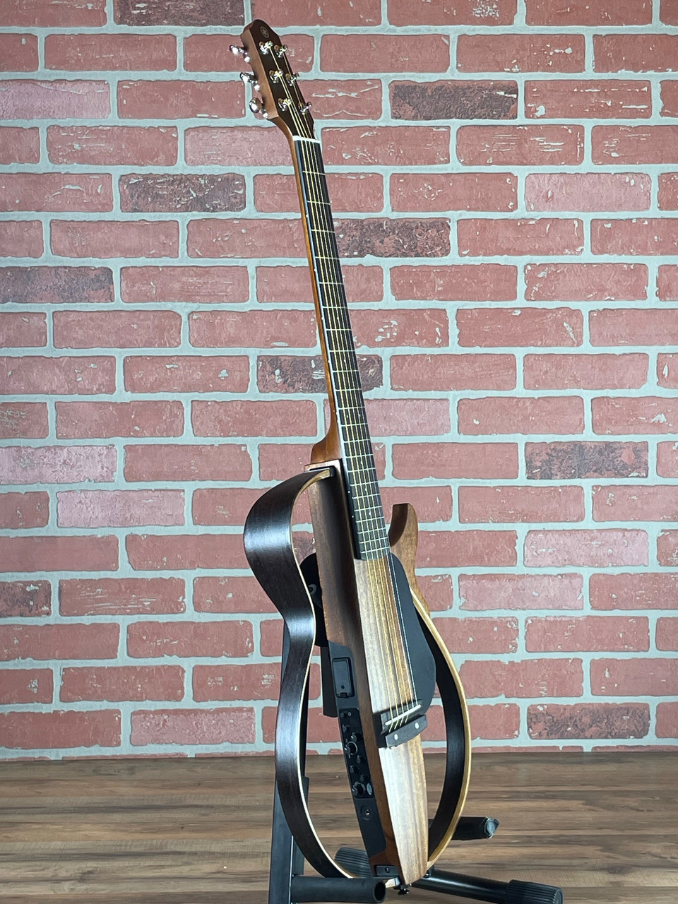 Yamaha SLG200S Silent Guitar - Natural at No Limit Guitar Co.