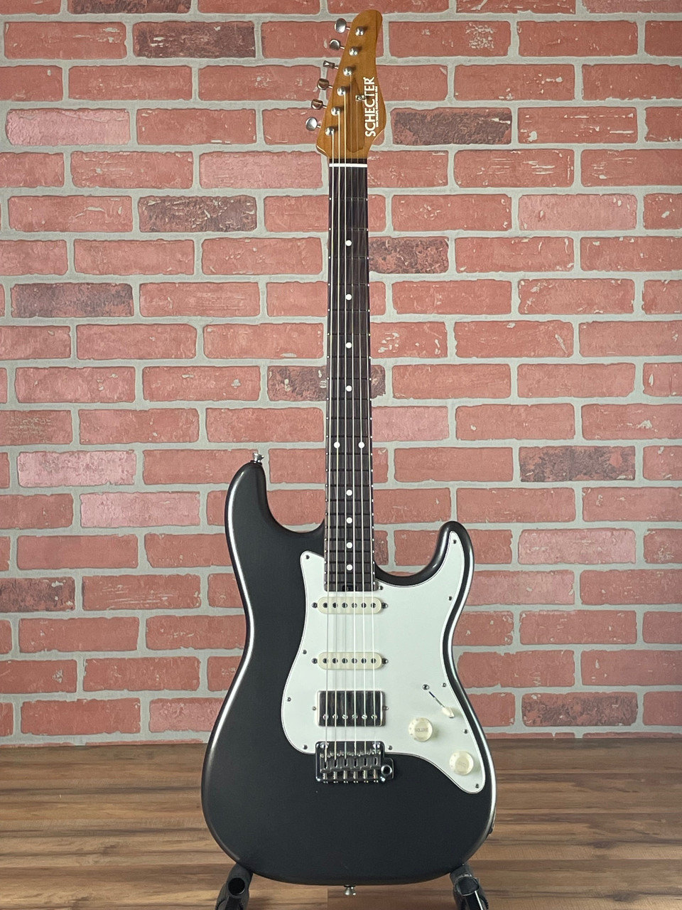 Schecter USA Custom Traditional Wembley HSS Electric Guitar