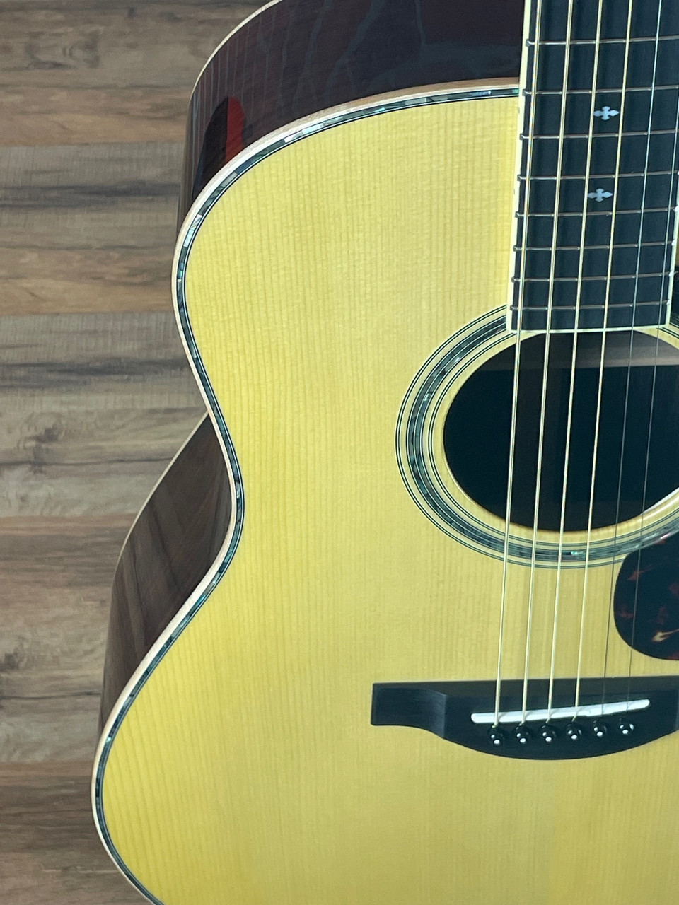 Yamaha LL16D ARE Original Jumbo Acoustic-Electric Guitar