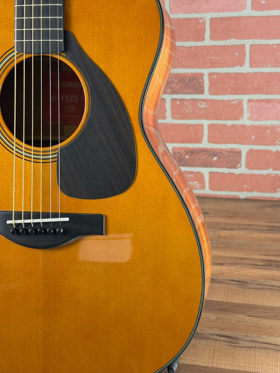Shop Yamaha FSX5 Red Label Acoustic-Electric Guitar - Natural | No
