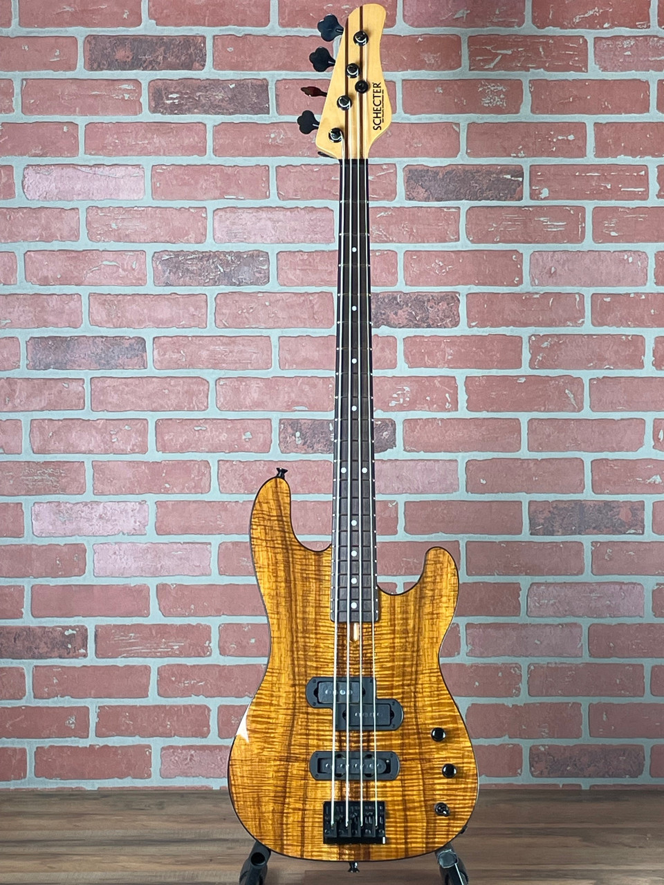 Schecter Michael Anthony Signature MA-4 Bass - Natural Gloss at No