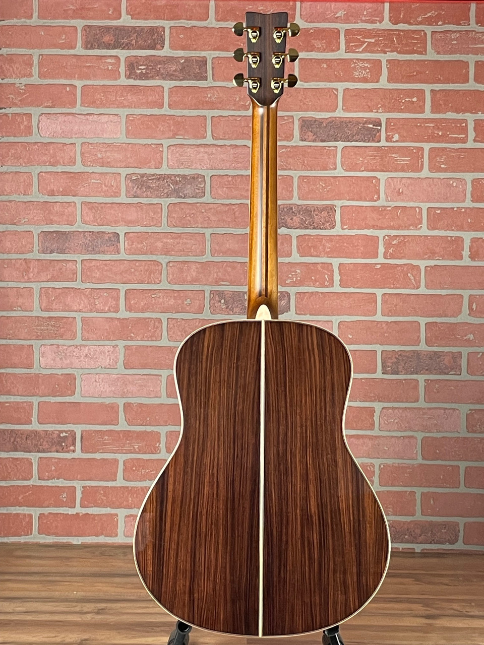 Shop Yamaha LL36 ARE Jumbo Acoustic Guitar - Premium Tonewoods