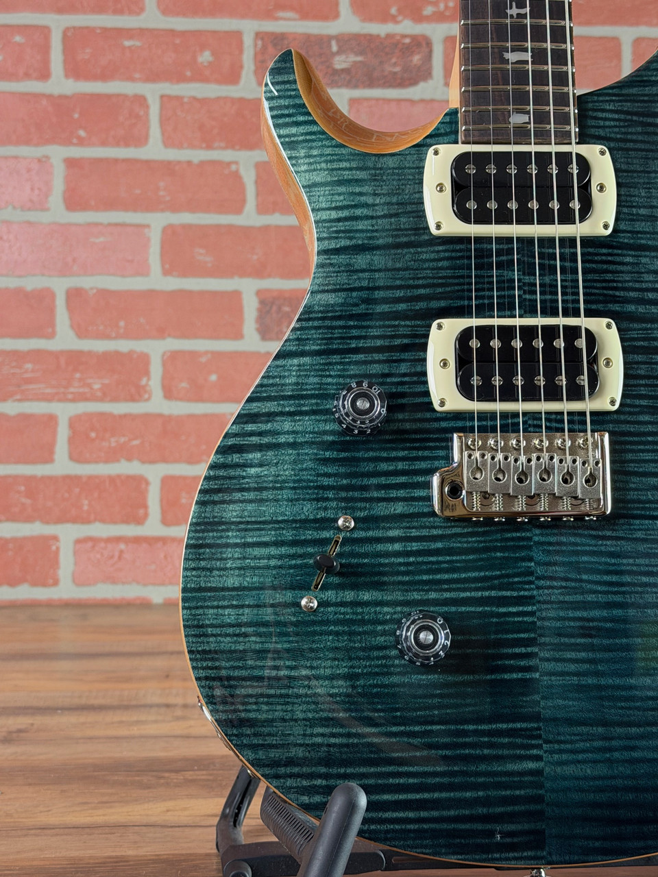 Shop PRS SE Custom 24 Left-Handed Guitar - Slate Blue | No Limit