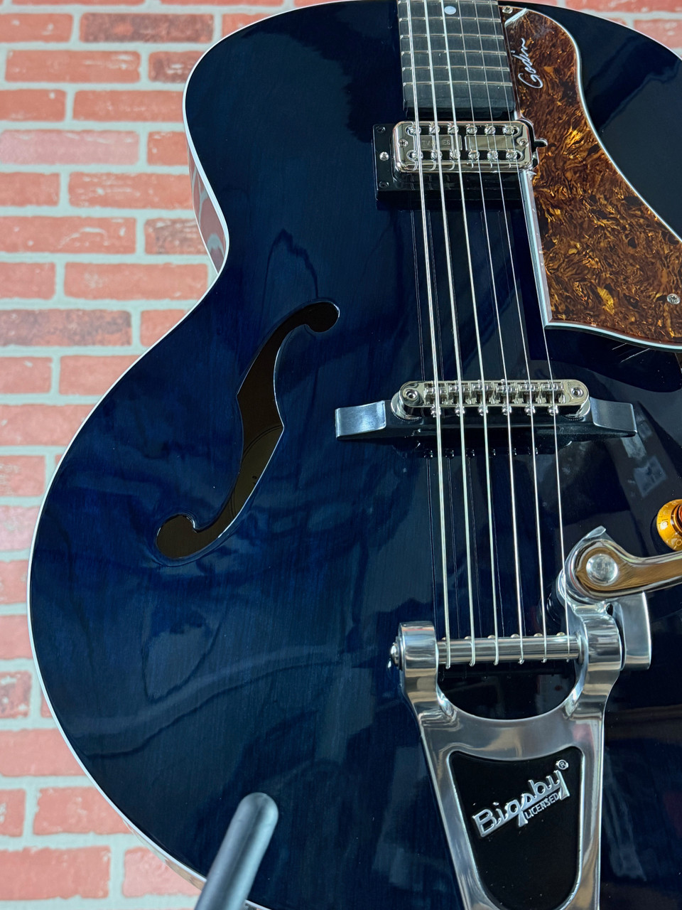 Shop Godin 5th Avenue Night Club Hollow-Body - Indigo Blue | No