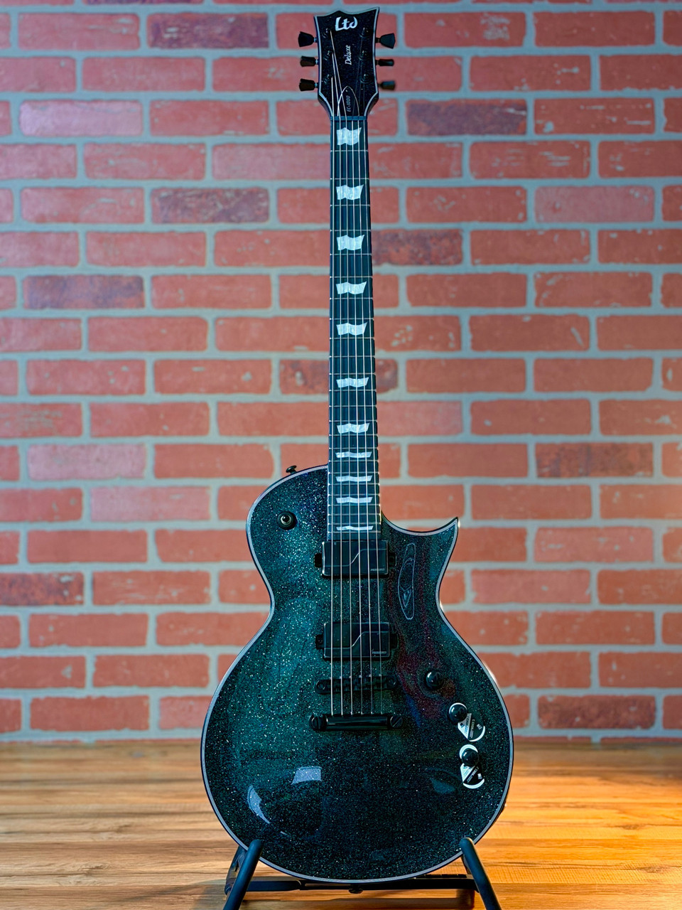 Shop ESP LTD EC-1000 Guitar - Granite Sparkle | No Limit Guitar Co