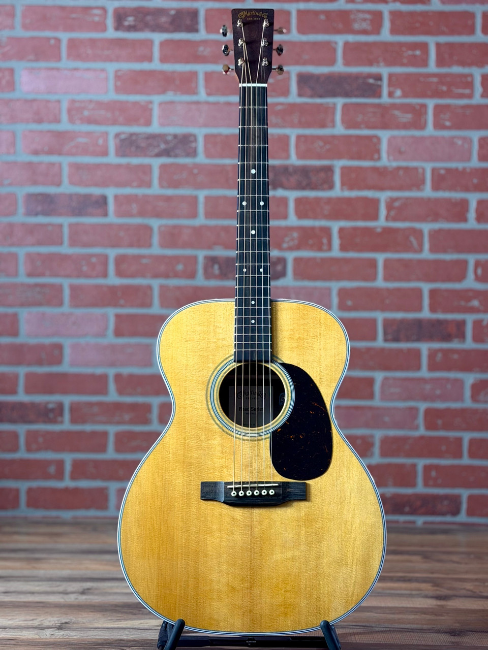 Shop Martin 000-13E Retro Walnut Acoustic-Electric - Aging Toner