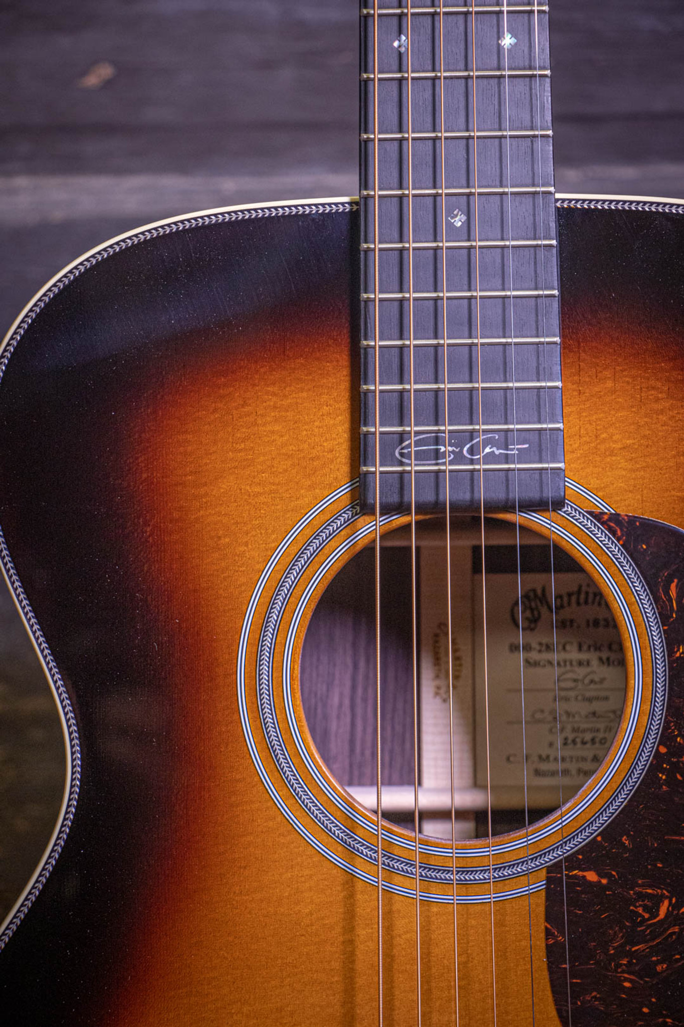 Martin 000-28EC Sunburst Eric Clapton Signature Acoustic Guitar w 