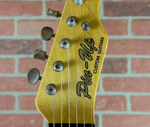 Pin-Up Custom Guitars