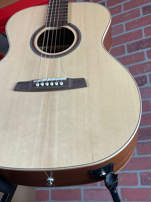 Kremona M15E Acoustic-electric Guitar (Store Demo) Kremona M15E Acoustic-electric Guitar (Store Demo)