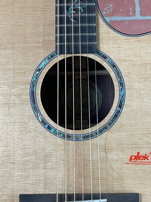 Kepma GA1-120A Acoustic-electric Guitar with Acoustifex Pick-Up System (New-Old Stock) Kepma GA1-120A Acoustic-electric Guitar with Acoustifex Pick-Up System (New-Old Stock)