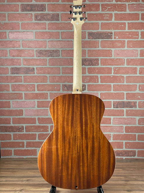 Riversong P555-A (Folker) Acoustic Guitar Riversong P555-A (Folker) Acoustic Guitar