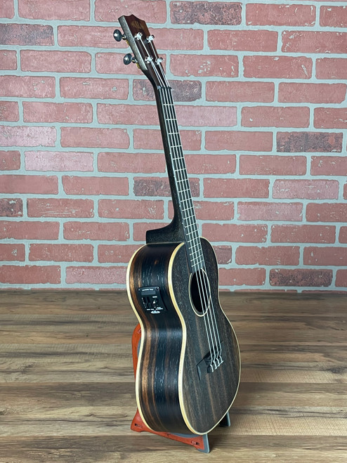 Kala Striped Ebony Tenor Ukulele (w/ EQ) Kala Striped Ebony Tenor Ukulele (w/ EQ)