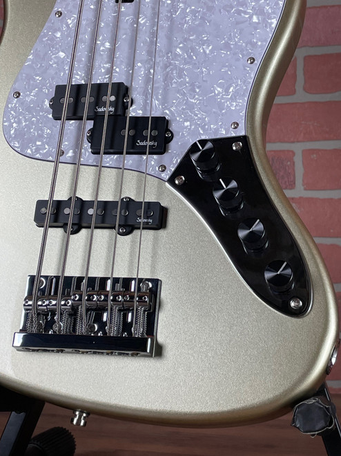 Sadowsky MetroExpress Hybrid P/J 5-string Bass Guitar - Solid Champagne Metallic High Polish
