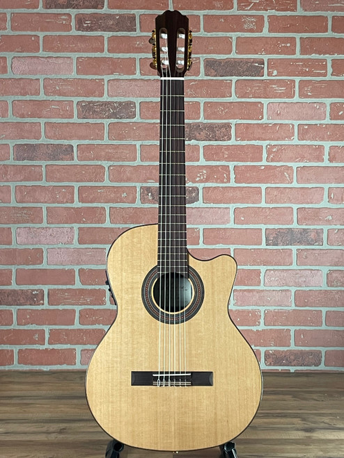 Kremona Fiesta F65CW Nylon String Acoustic-electric Guitar (Store Demo)
