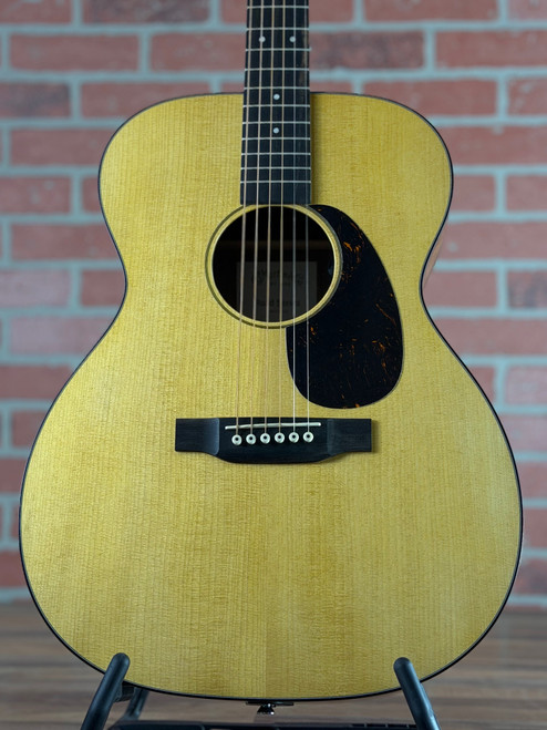 Martin Road Series 000-10E Retro Acoustic-Electric Guitar