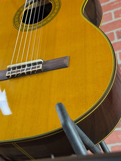 Takamine C132S Classical Series Nylon Acoustic Guitar - Natural (New-Old Stock)