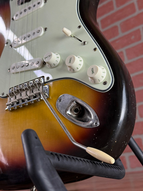 Pin-Up Custom Guitars "Sophia" S-Style Electric Guitar - 3-Tone Sunburst