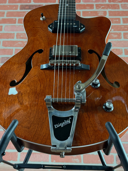 Godin 5th Avenue Uptown Custom Hollow-Body Electric Guitar - Havana Brown