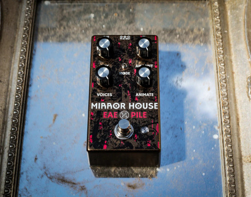 Electronic Audio Experiments Mirror House V2 Digital Pitch Shifting Modulator Effect Pedal - Bronze