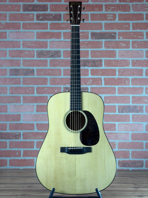 Martin Custom Shop D-18 2025 Acoustic Guitar - Natural
