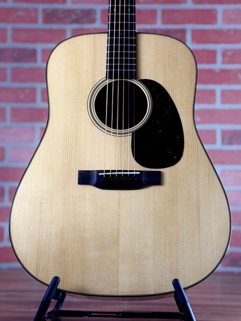 Martin Custom Shop D-18 2025 Acoustic Guitar - Natural
