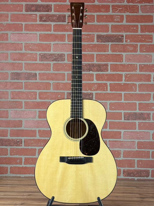 Martin Custom Shop 000-18 2025 Acoustic Guitar - Natural