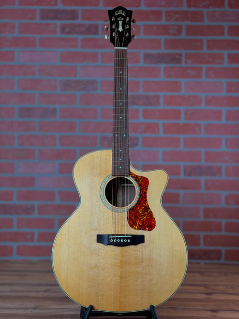 Guild F-150CE Jumbo Acoustic-electric Guitar - Natural