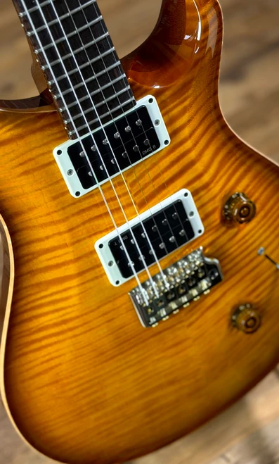 PRS Custom 24 "Birds of a Feather" Limited Edition Electric Guitar - Private Stock Honey Gold (Light Tobacco Microburst/Natural Binding)