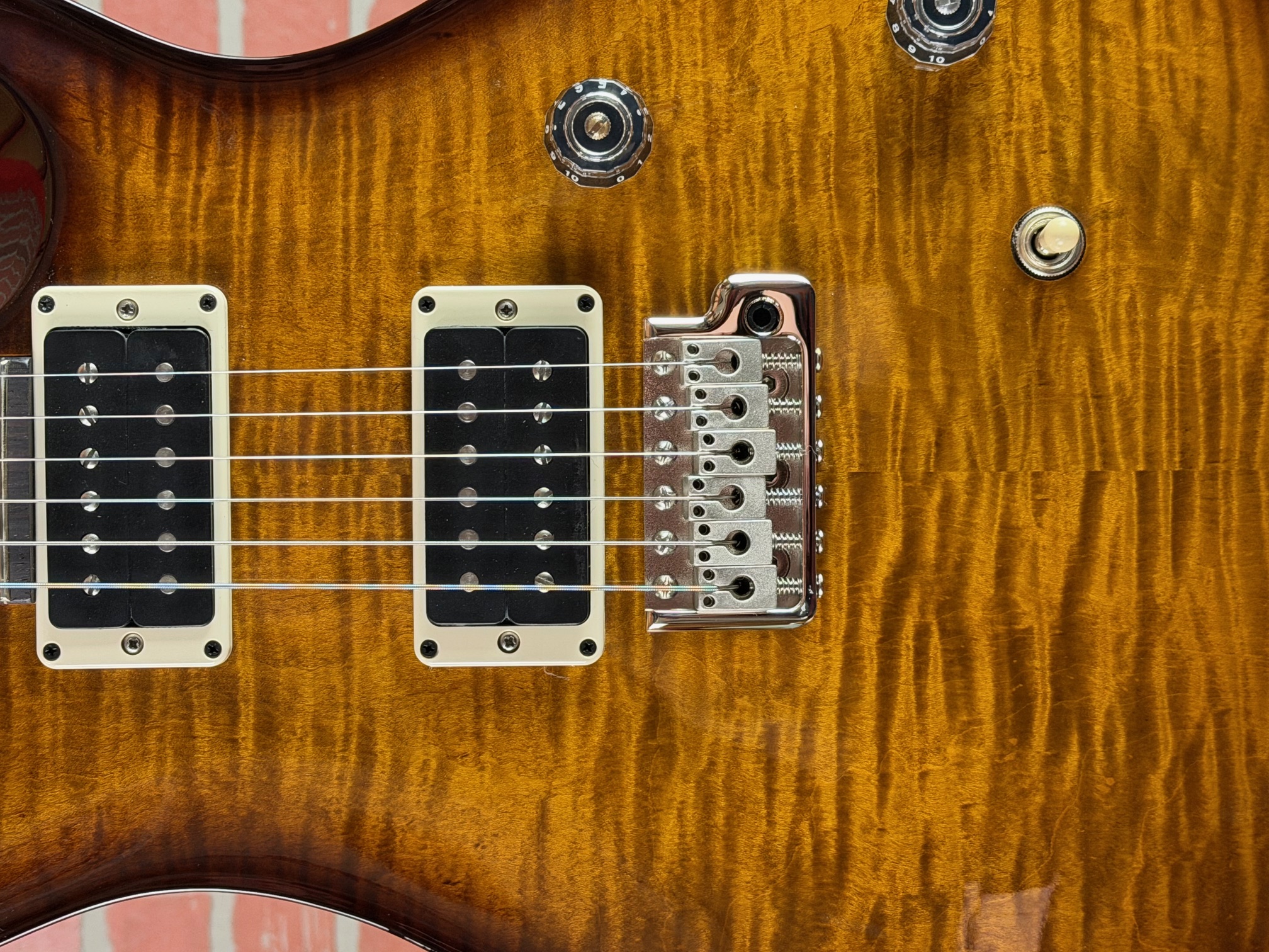 PRS CE24-Black Amber Burst Electric Guitar at No Limit Guitar Co.