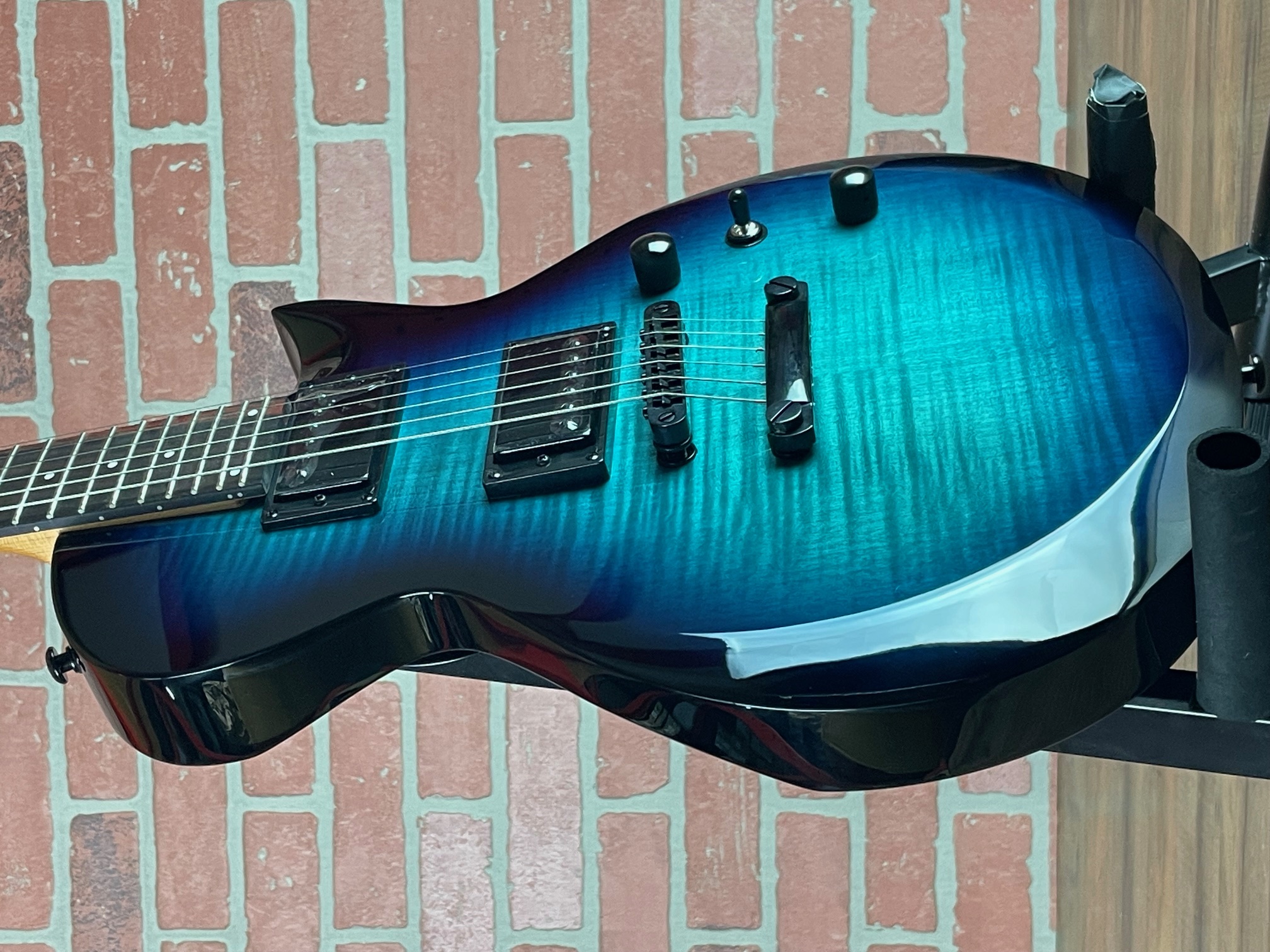 ギター Y1058 gfc GN7-200 Gloss Blue Burst QM Y1057 gfc GN7-200 Gloss Blue Burst QM